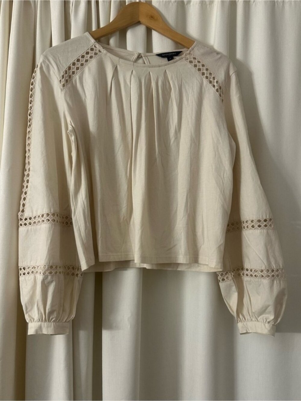 Beige long-sleeved top - Picture 2 of 4